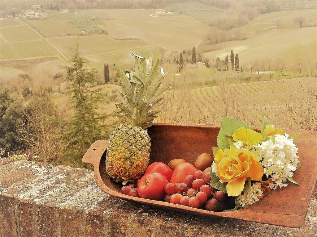 Villa Agriturismo Raggio Di Sole Montepulciano Stazione Exterior foto