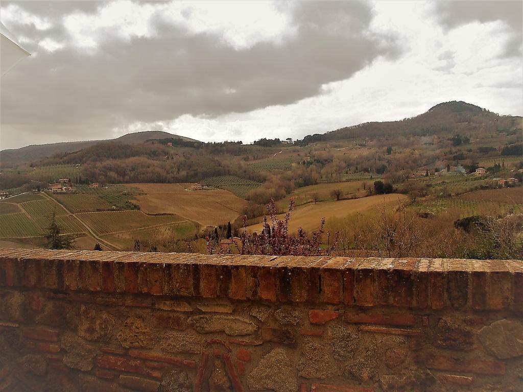 Villa Agriturismo Raggio Di Sole Montepulciano Stazione Exterior foto